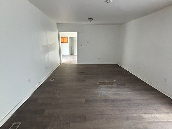 2nd image of 1503 Summer St