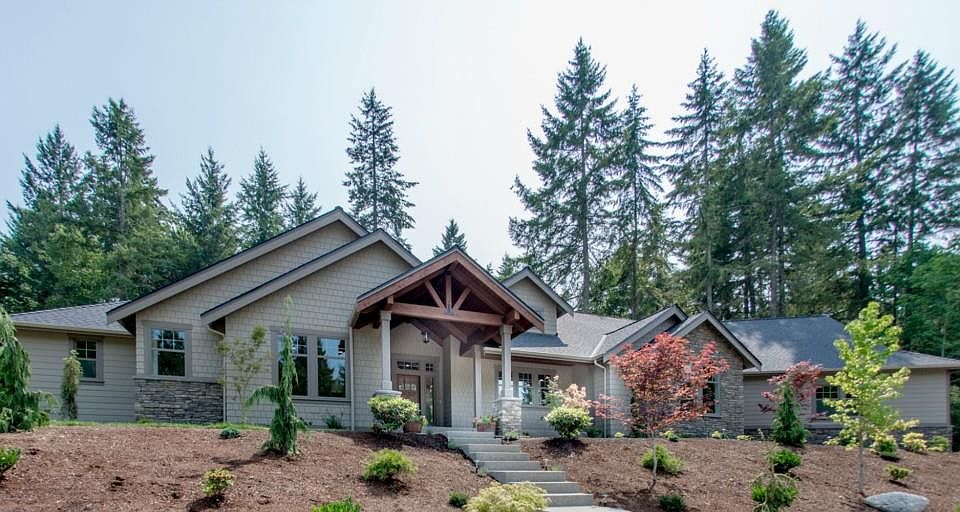 1st image of 608 Hyak Way