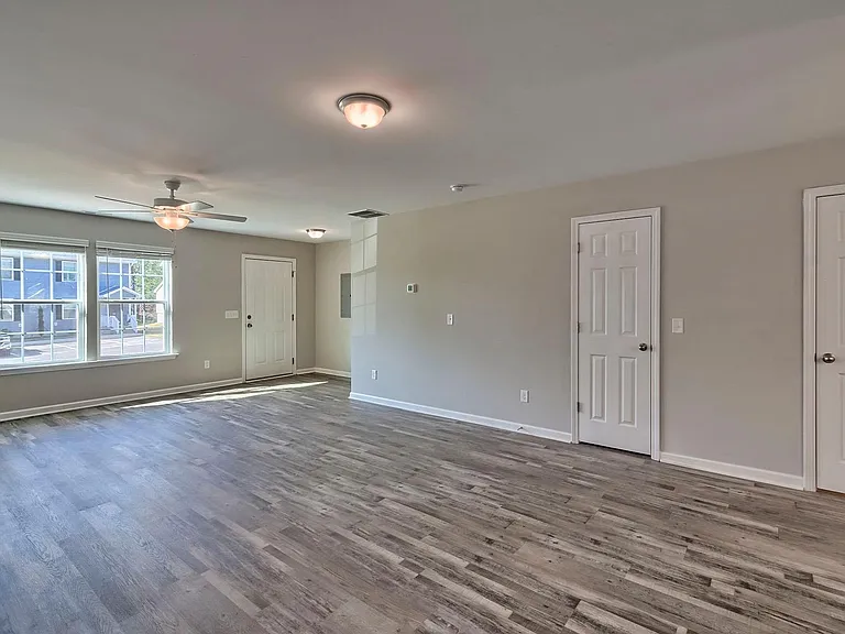 456 S Church St #D — Photo 13