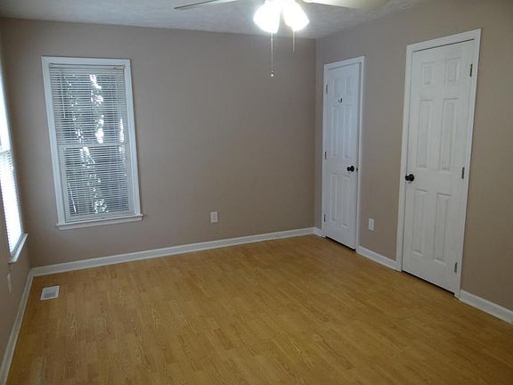 5th image of 3228 Masters Dr
