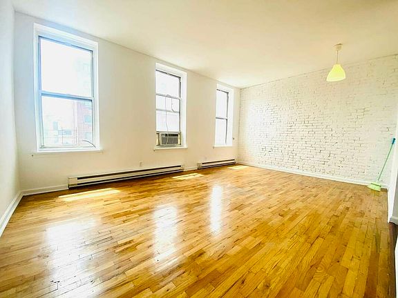5th image of 1359 Fulton St #3