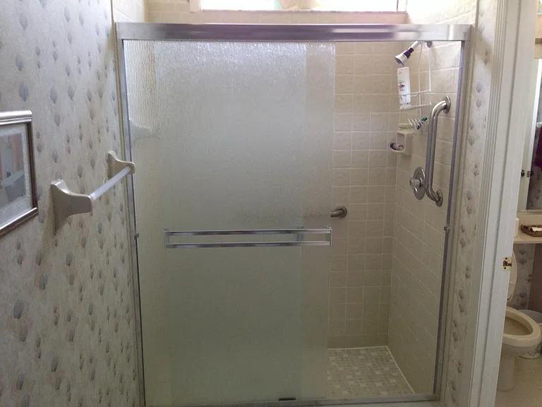 347 Pembroke Ln — Photo 13