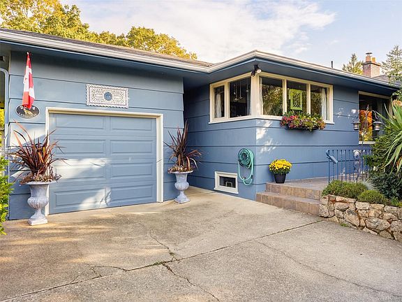 2nd image of 2064 Lansdowne Rd