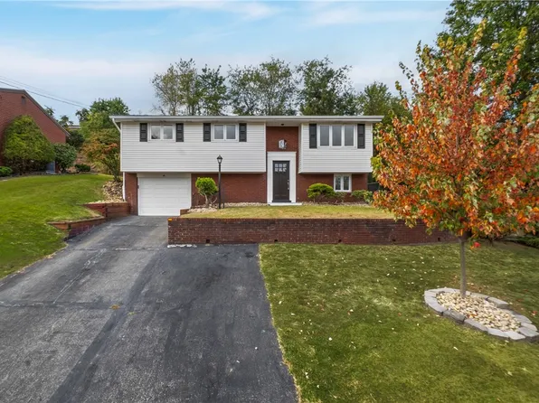 302 Howe Dr, McKeesport, PA 15132