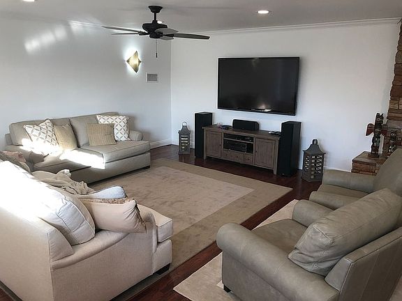 2nd image of 13472 Falmouth Pl