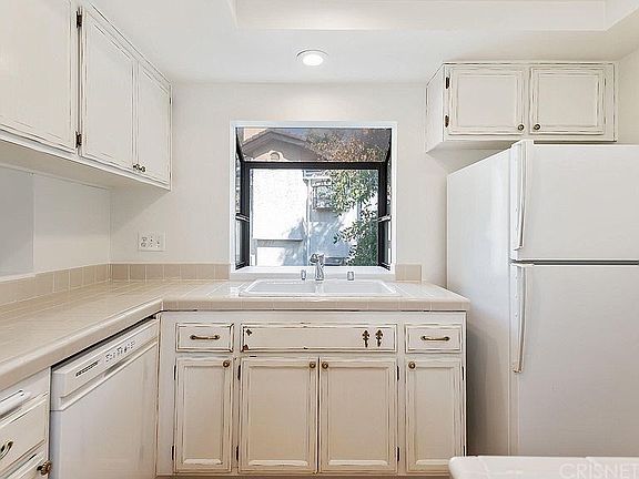5th image of 5736 Skyview Way Unit F