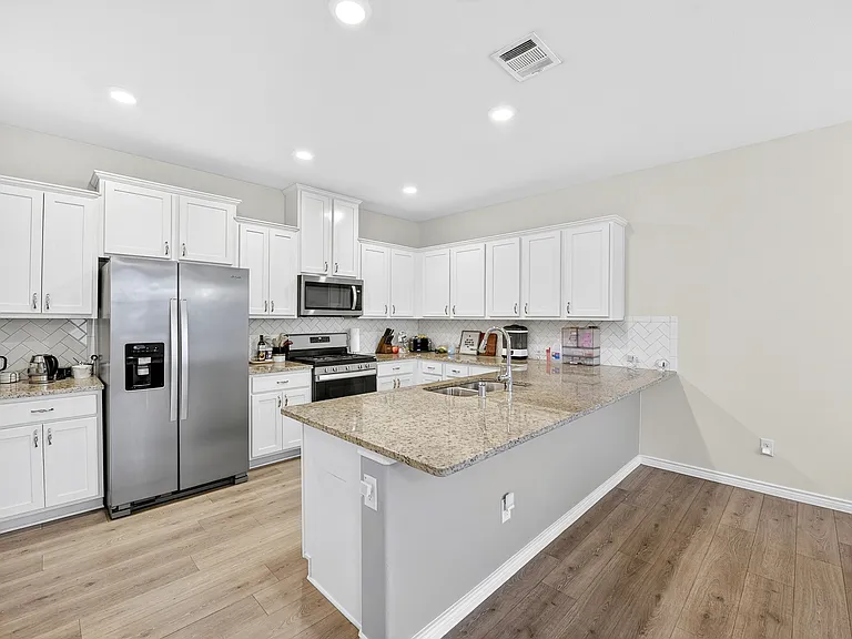 2261 Obsidian Dr — Photo 19