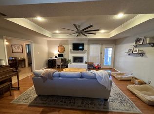 911 Smokerise Cir, Denton, TX 76205