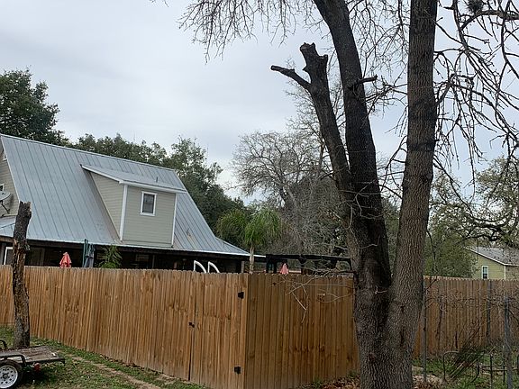 4th image of 1303 Eagle Creek Dr
