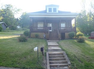 121 Schuylkill St, Blossburg, PA 16912