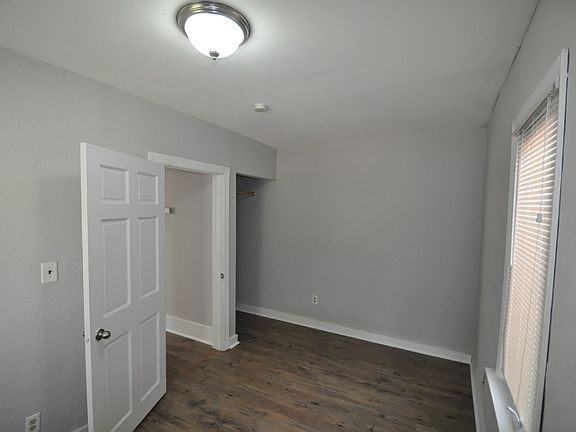 5th image of 4330 Knox Ave N