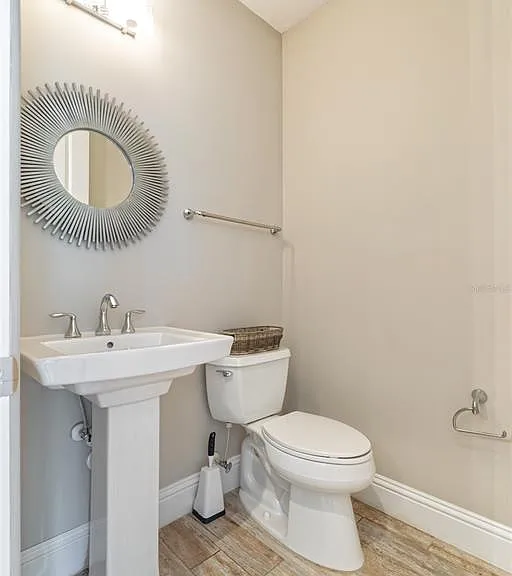 653 E Jackson St — Photo 20