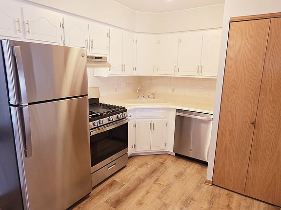 2nd image of 9517 Minnick Ave