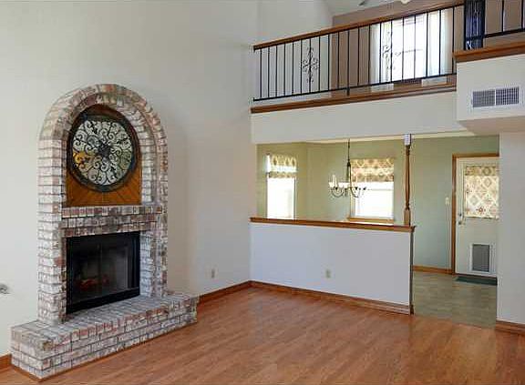 4th image of 11451 Napolske Ct