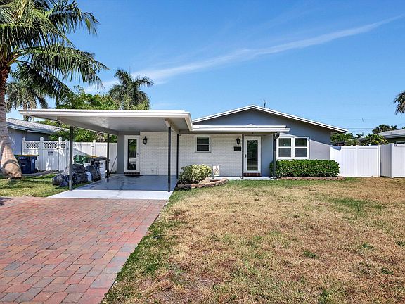 3rd image of 833 NW 10th Avenue