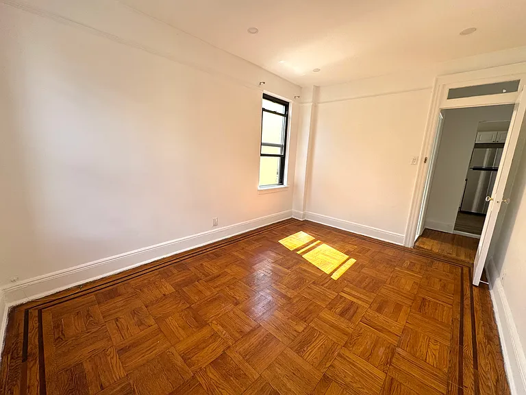 28-32 45th St #2L — Photo 6