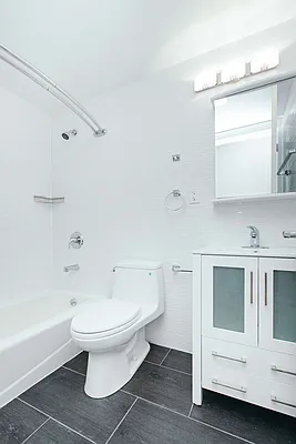 Rented by Nooklyn NYC LLC | media 55