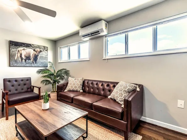 (undisclosed Address), Houston, TX 77006