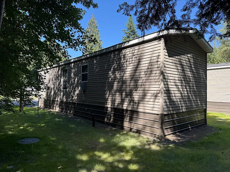 136 Cedar Hl — Photo 26