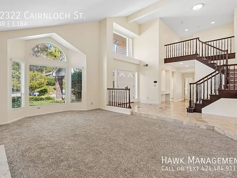 22322 Cairnloch St — Photo 10