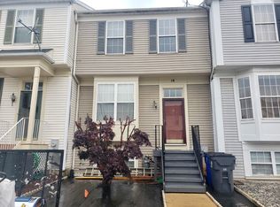 14 Spring Dr, Newark, DE 19702