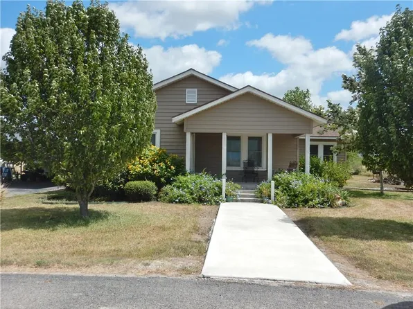 301 County Road 310, Orange Grove, TX 78372
