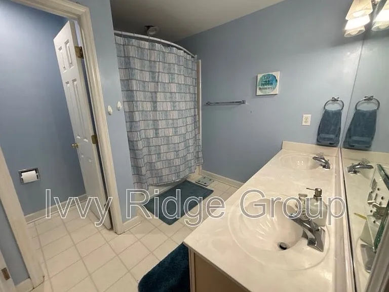 16020 Virginia Lee Ct — Photo 3