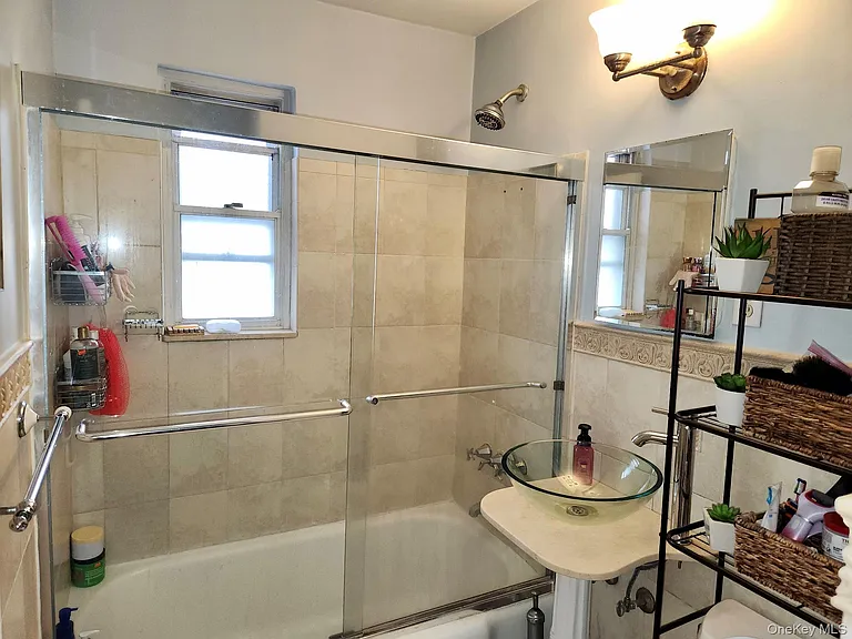260-40 Langston Ave #A — Photo 6