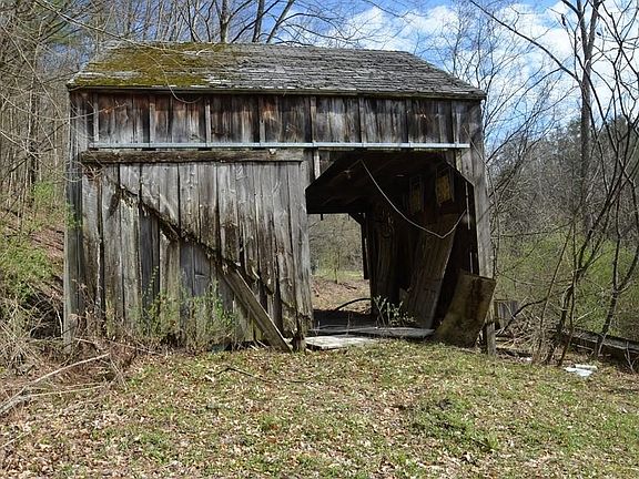 5th image of 4235 Bellinger Hollow Rd