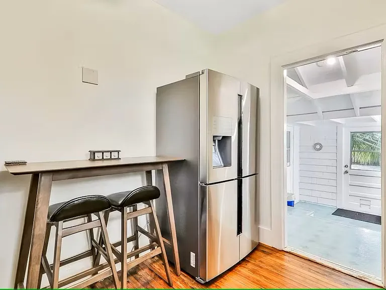 11 Myrtle Ave — Photo 15