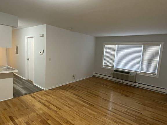 3rd image of 200 W Elizabeth Ave APT 5