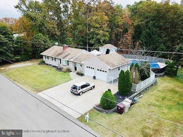 1st image of 75 Grant Ln