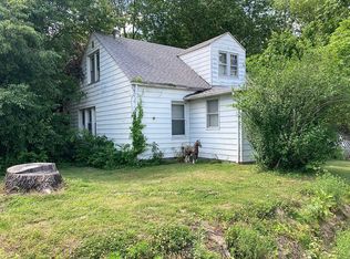 610 S Mulberry St, Mc Leansboro, IL 62859