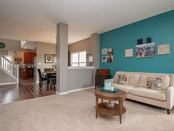 2nd image of 1018 Hendon Ct