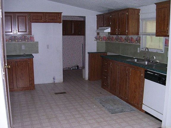 5th image of 1138 Evans Ln