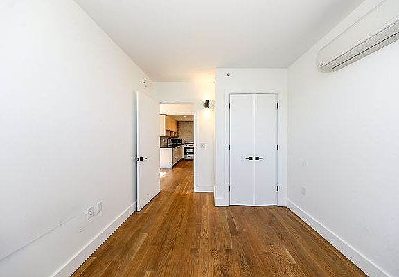 4th image of 323 E 19th St APT 3A