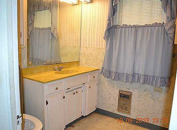 4th image of 414 N Park Ave