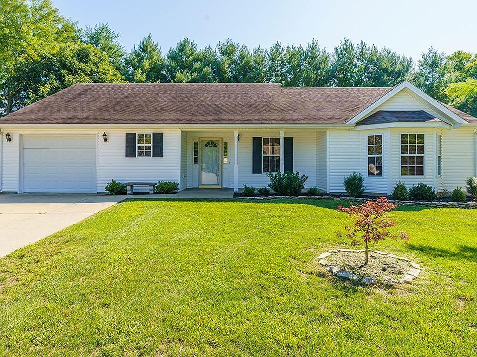 1st image of 443 Parkside Dr