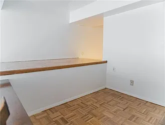 Rented by (Legacy) Elegran