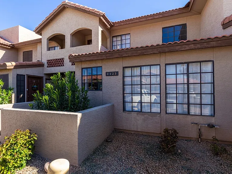 8625 E Belleview Pl — Photo 17