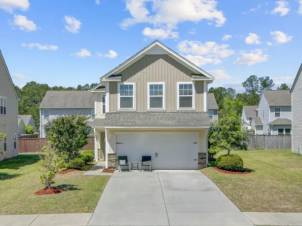 409 Thoroughbred Dr, Moncks Corner, SC 29461