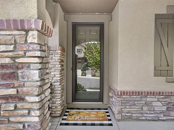3rd image of 10872 Valleybrook Circle