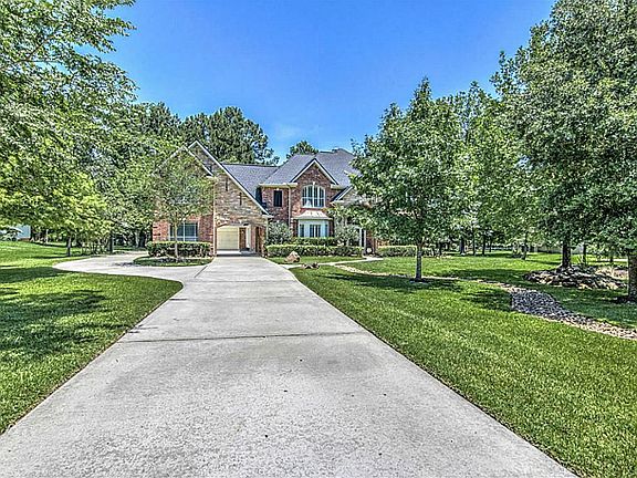 2nd image of 12026 Rainy Oaks Dr