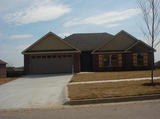 3265 Ika Ln, Fayetteville, AR 72704