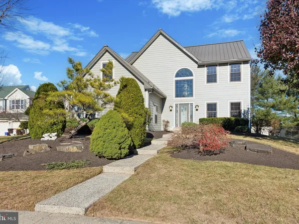 3543 Pin Oak Ln, Chalfont, PA 18914