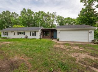 E8015 Ostrander Rd, New London, WI 54961