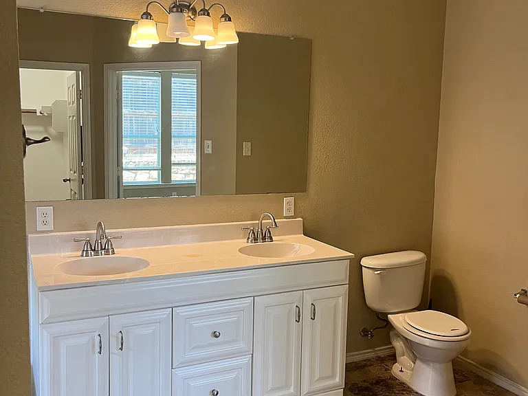 4409 Padre Ct — Photo 13