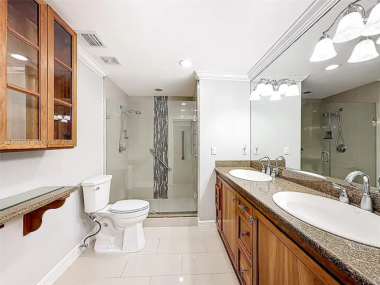 4330 SW 7th St — Photo 27