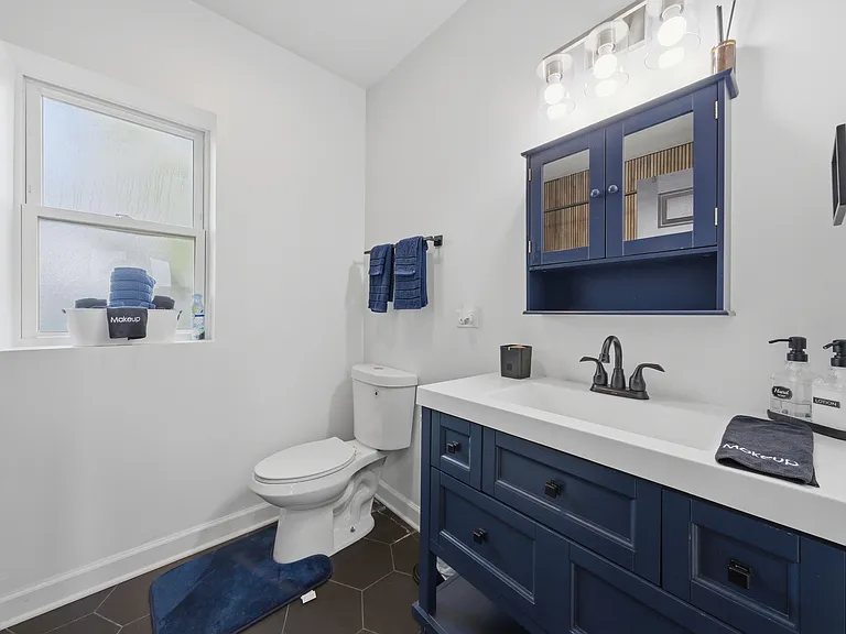7435 S Euclid Ave #1 — Photo 18
