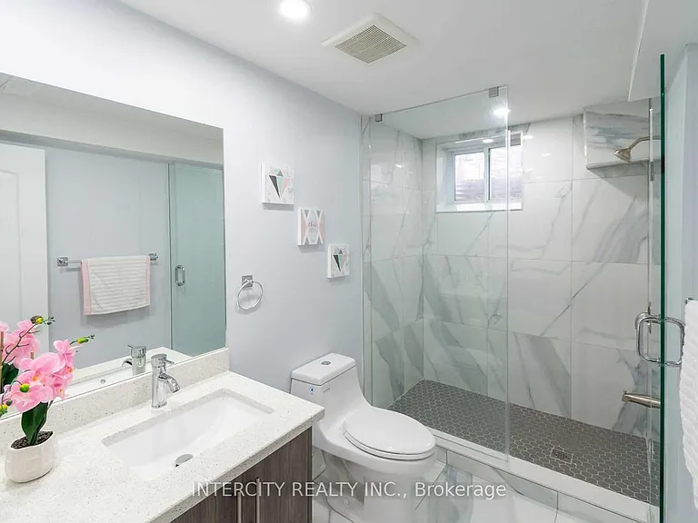 781 Drury Ln — Photo 27
